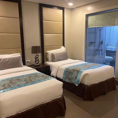 Goldberry Suites & Hotel Mactan Lapu-Lapu City Exterior photo
