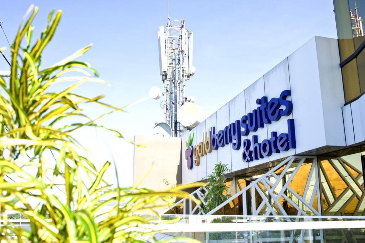Goldberry Suites & Hotel Mactan Lapu-Lapu City Exterior photo