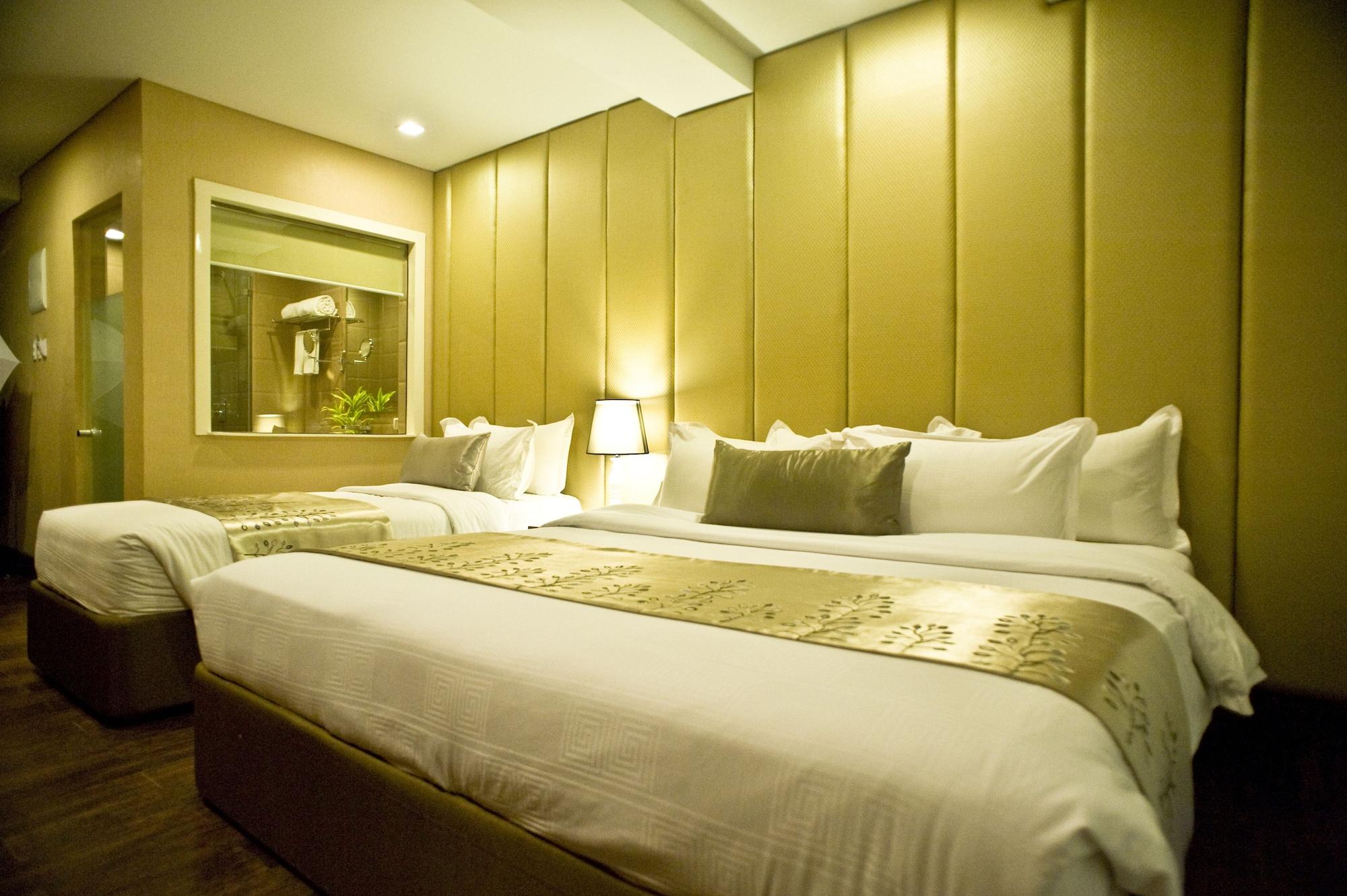 Goldberry Suites & Hotel Mactan Lapu-Lapu City Exterior photo