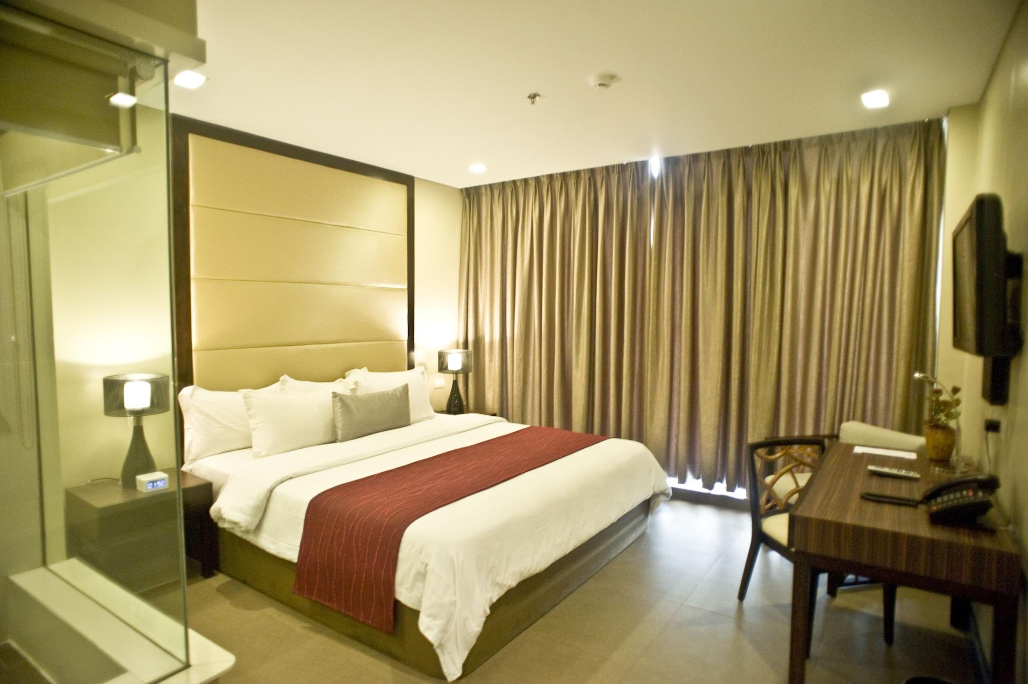 Goldberry Suites & Hotel Mactan Lapu-Lapu City Exterior photo