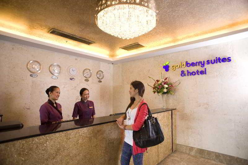 Goldberry Suites & Hotel Mactan Lapu-Lapu City Exterior photo